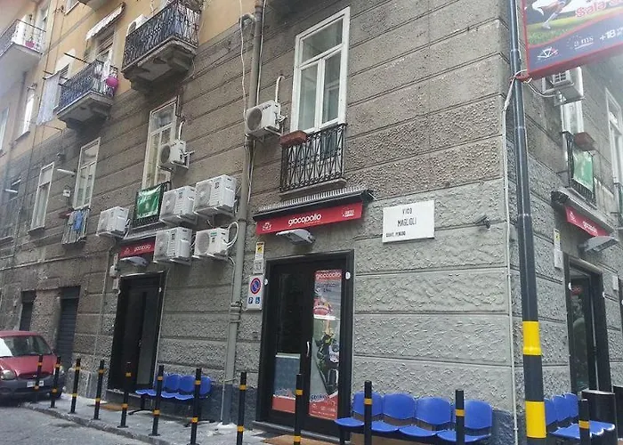 Campagnari Bed and Breakfast Νάπολη